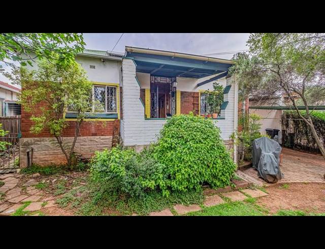3 BEDROOM HOUSE FOR SALE IN KENSINGTON
